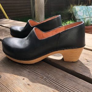 Dansko size 36 black cute heels comfortable!